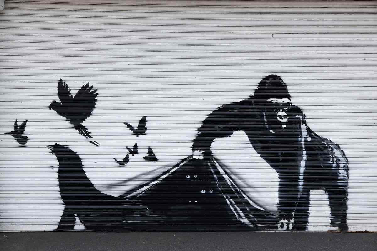 班克斯的第九幅壁画在史诗般的结局中释放了伦敦动物园的动物