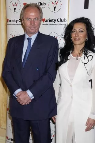 斯文-戈兰·埃里克森的狂野三角恋——残酷的挖掘、保姆闹剧和“愚蠢”的举动