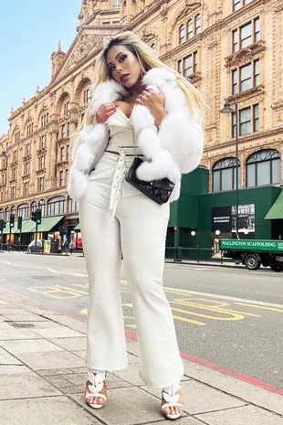 艺术字体的魅力,如何在你的设计中融入创意与个性 艺术字体的魅力,如何在你的设计中融入创意与个性