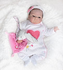 新生儿宝宝起名的艺术,如何为你的小宝贝打一个高分名字 新生儿宝宝起名的艺术,如何为你的小宝贝打一个高分名字