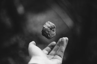 伤感又伤心的网名男生，网络世界中的情感表达
